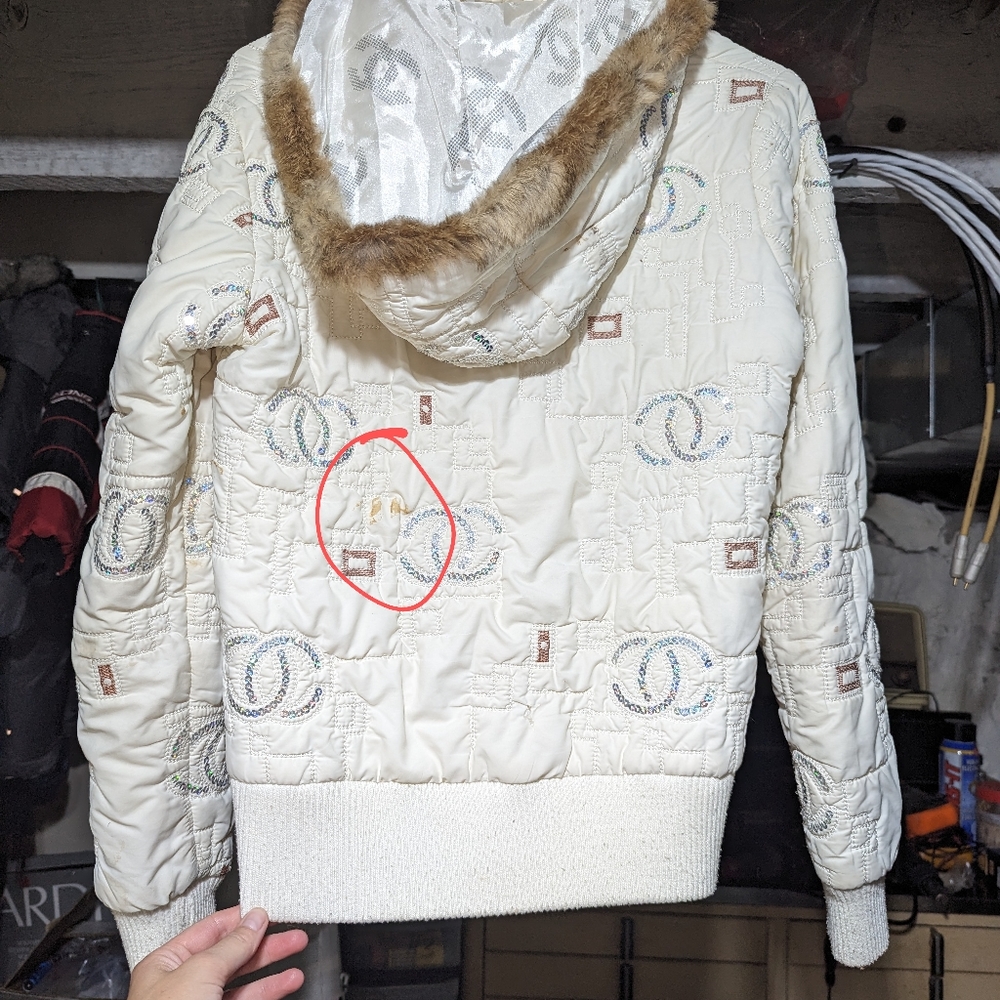 Chanel coat - Picture 5 of 5